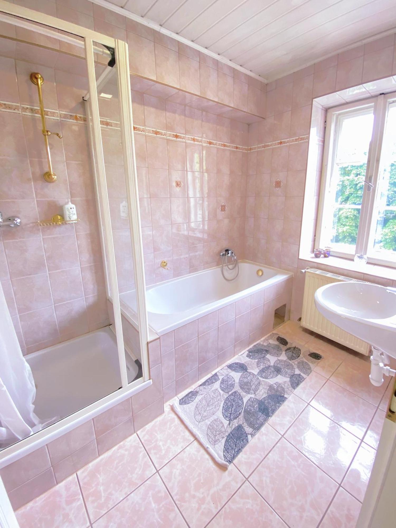 Royal Retreat - Steps From Schoenbrunn Palace!! * Wien