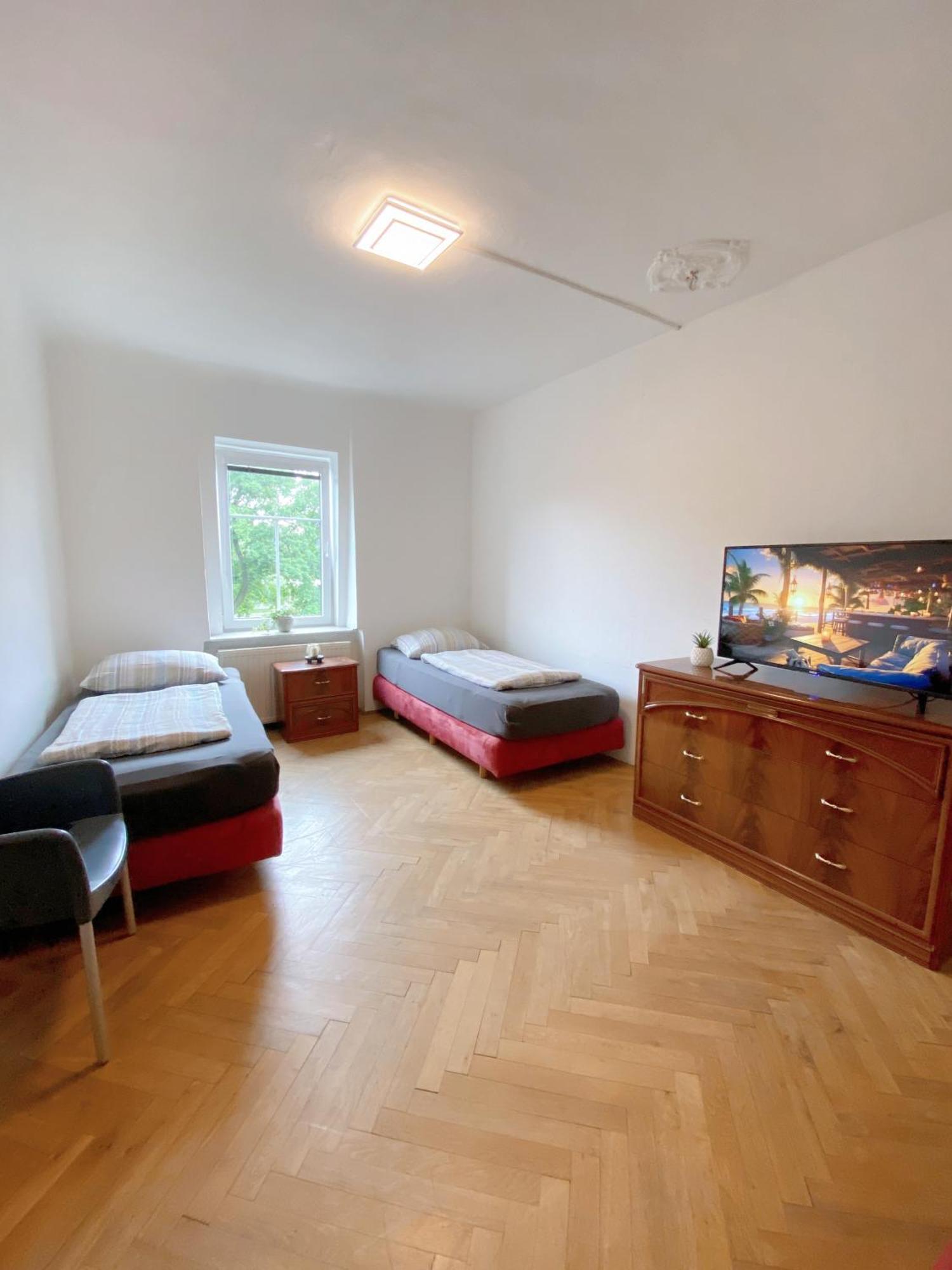 Royal Retreat - Steps From Schoenbrunn Palace!! *